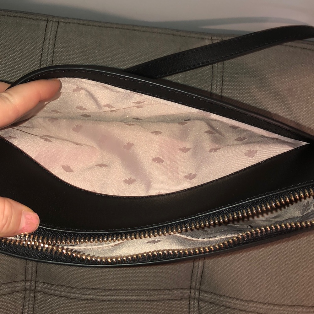 Kate Spade adel crossbody. - Picture 5 of 11